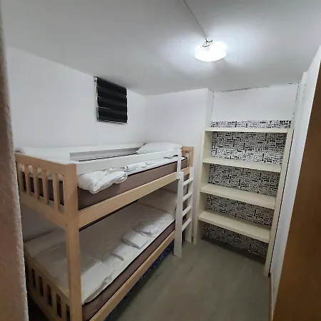 Moderno Y Centrico Apartamento En * Vigo